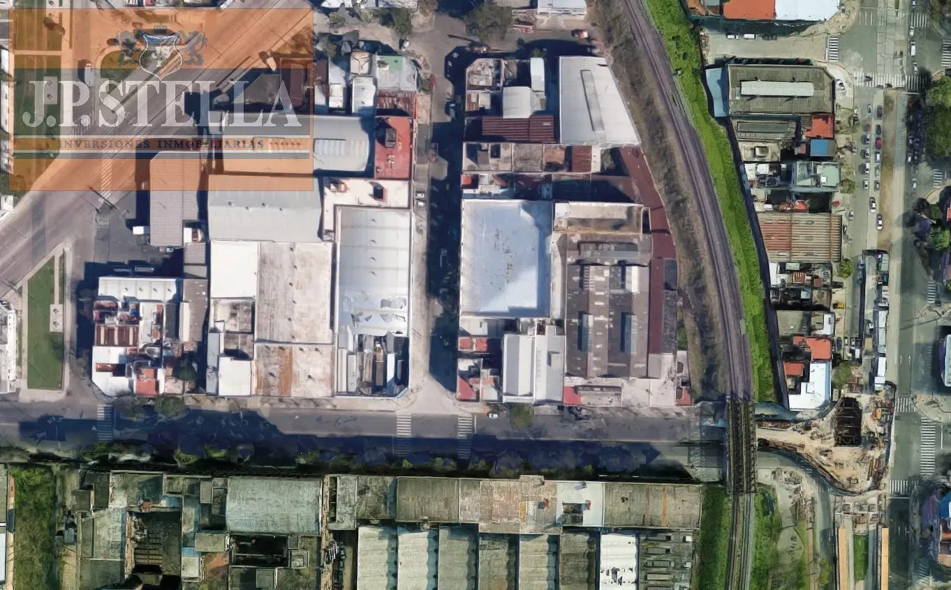 Galpón 1508 m² c/ Entrepiso Baño, Vestuario y Oficina - Puente grua 2tn - Nueva Pompeya 2
