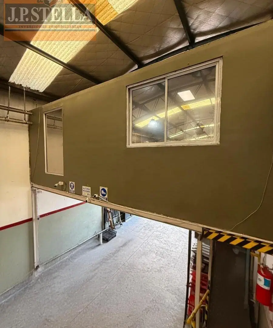 Galpón Industrial 645 m² Edificados en 2 Lotes - Baños y Vestuarios - Tablada 5
