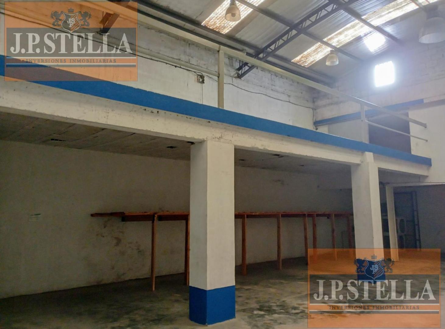 Foto de Galpon Comercial de Losa y Parabólico 420 m² - Haedo, imagen 4