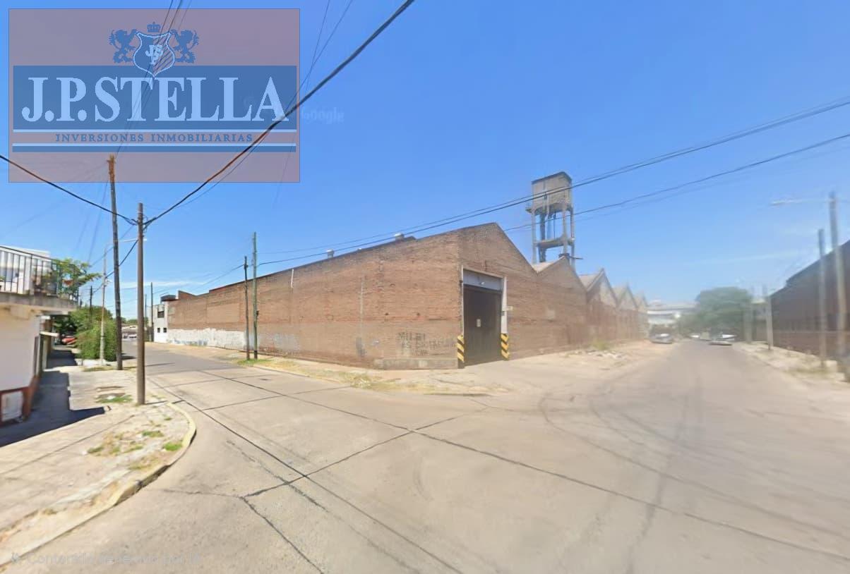 Foto de Galpón Comercial 5.394 m² con frente s/ Avenida y salida a 3 calles, imagen 2