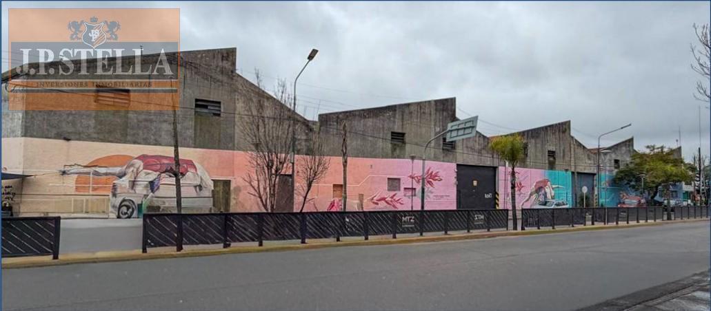 Foto de Galpón Comercial 5.394 m² con frente s/ Avenida y salida a 3 calles, imagen 1