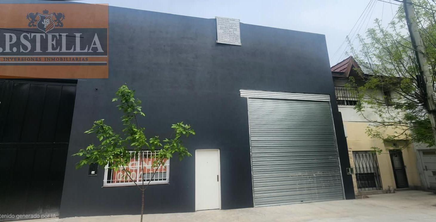Foto de Galpón Industrial a Estrenar 200 m² Edif. - Oficina, baño y Patio, imagen 1