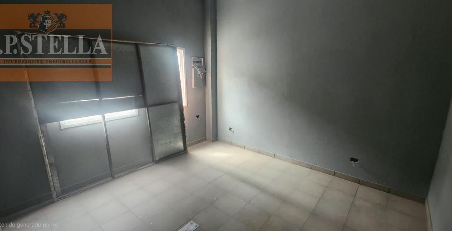 Foto de Galpón Industrial a Estrenar 200 m² Edif. - Oficina, baño y Patio, imagen 4