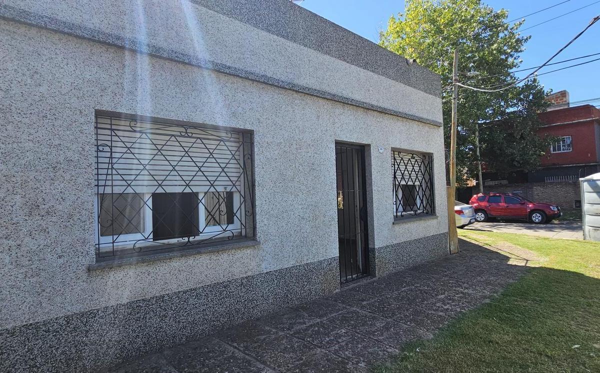 Casa en Venta en Malvinas Argentinas 1