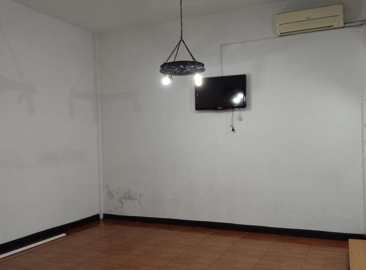 ALQUILER LOCAL COMERCIAL EN CENTRO DE LLAVALLOL 3