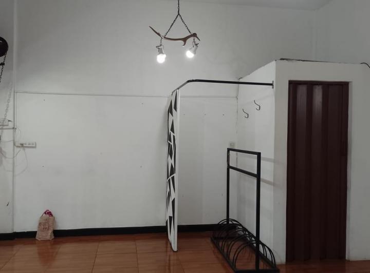 ALQUILER LOCAL COMERCIAL EN CENTRO DE LLAVALLOL 4