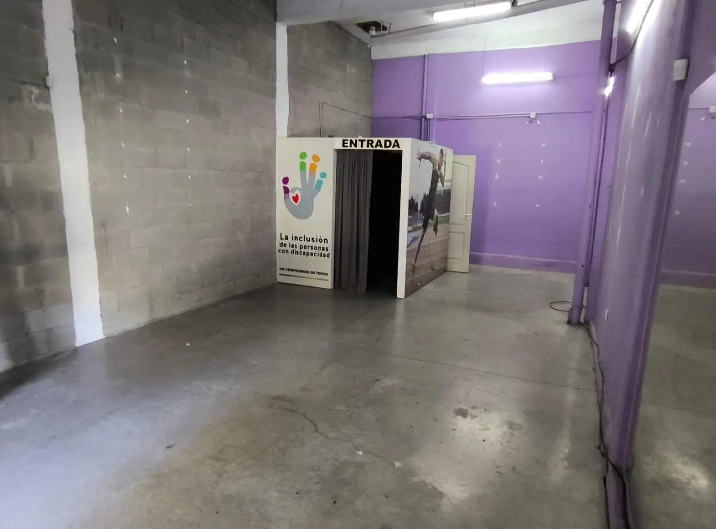 ALQUILER LOCAL COMERCIAL EN LLAVALLOL ZONA CENTRICA 3