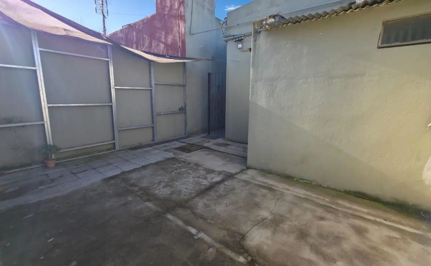 ALQUILER DPTO DOS AMBIENTES EN LLAVALLOL 5
