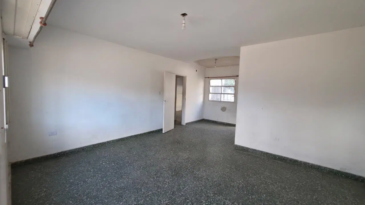 Departamento en venta en Temperley 3