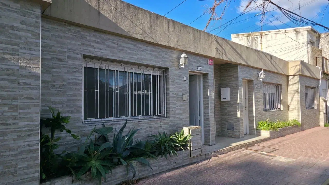 Departamento en venta en Temperley 5