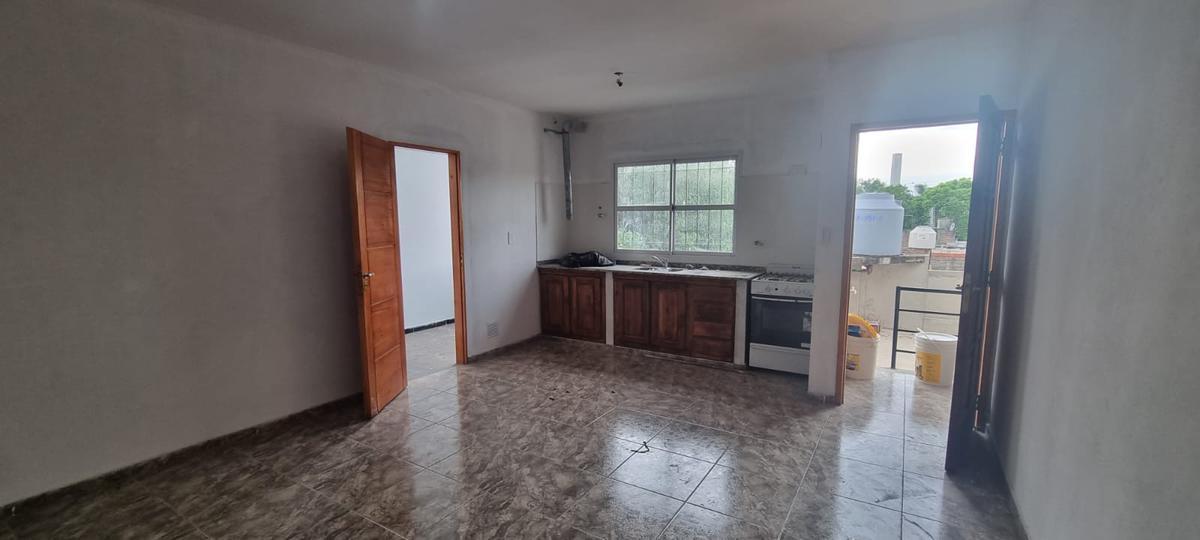 Foto de ALQUILER DPTO 3 AMBIENTES EN LLAVALLOL, imagen 4