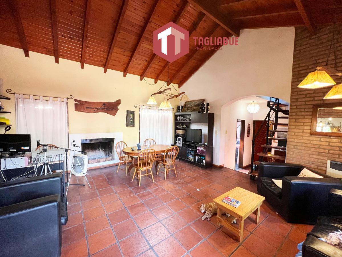 Casa y Departamento 3