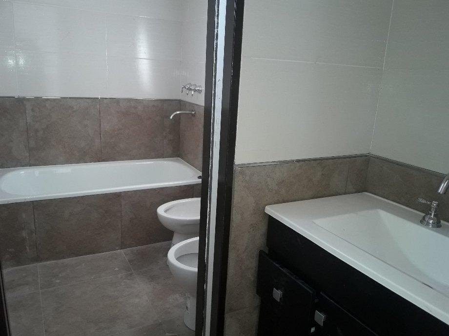 Departamento Tipo Casa en Venta en Lanus Oeste 2
