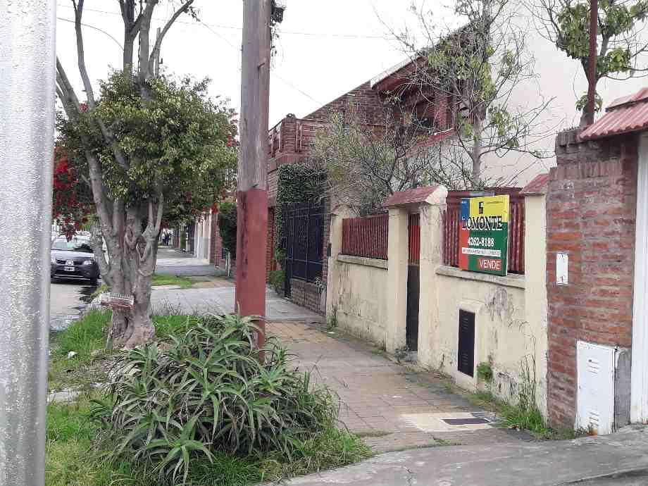 Casa de 3 Amb. S/lote Propio. 1