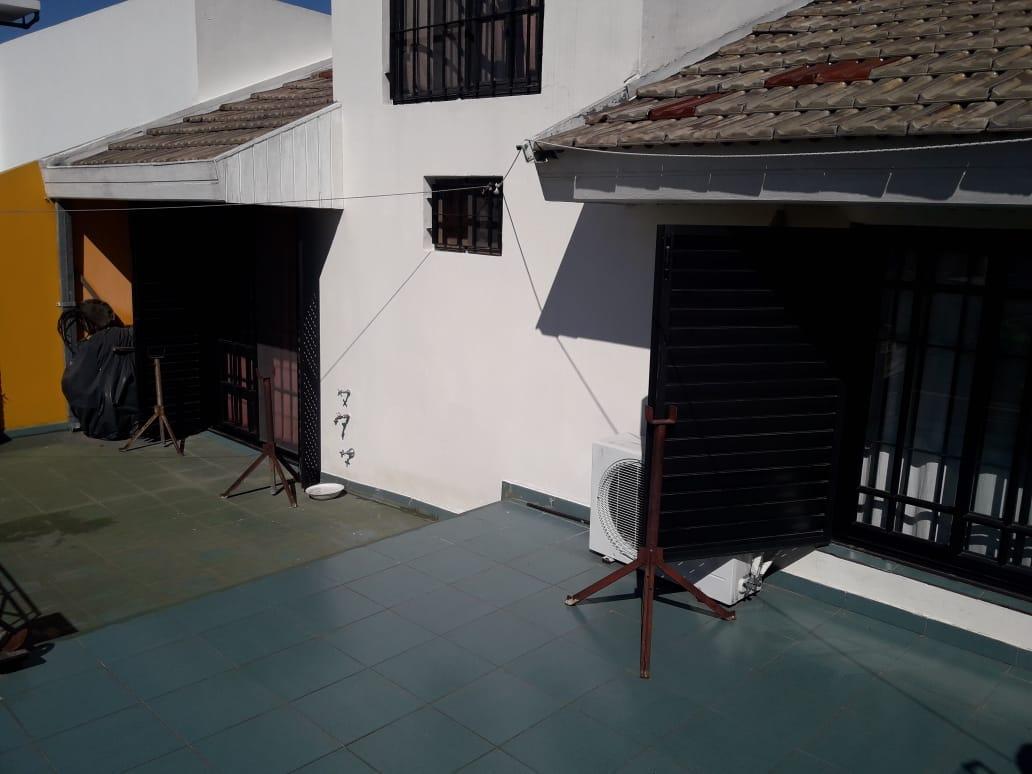 Hermosa Casa de 5 Amb. 2