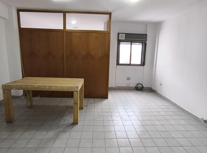 Departamento 1 dorm c/placard, contrafrente. Bajas Expensas 3