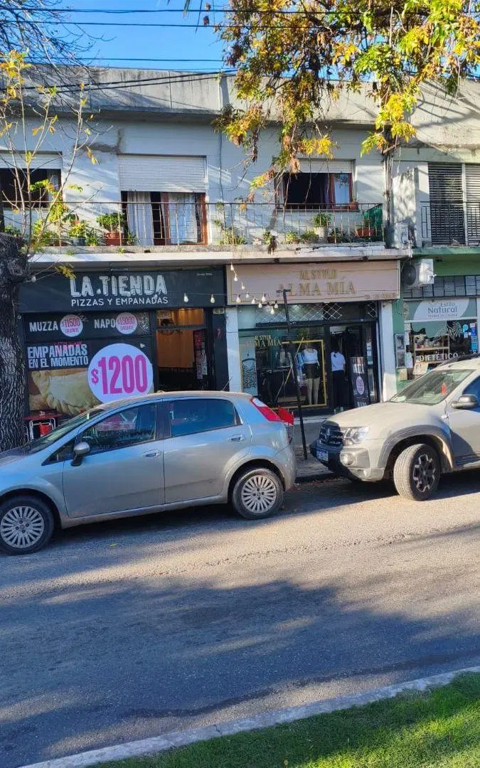 Local en Alquiler Los Hornos sobre Av. 137 casi 61– El punto estratégico para tu negocio 4
