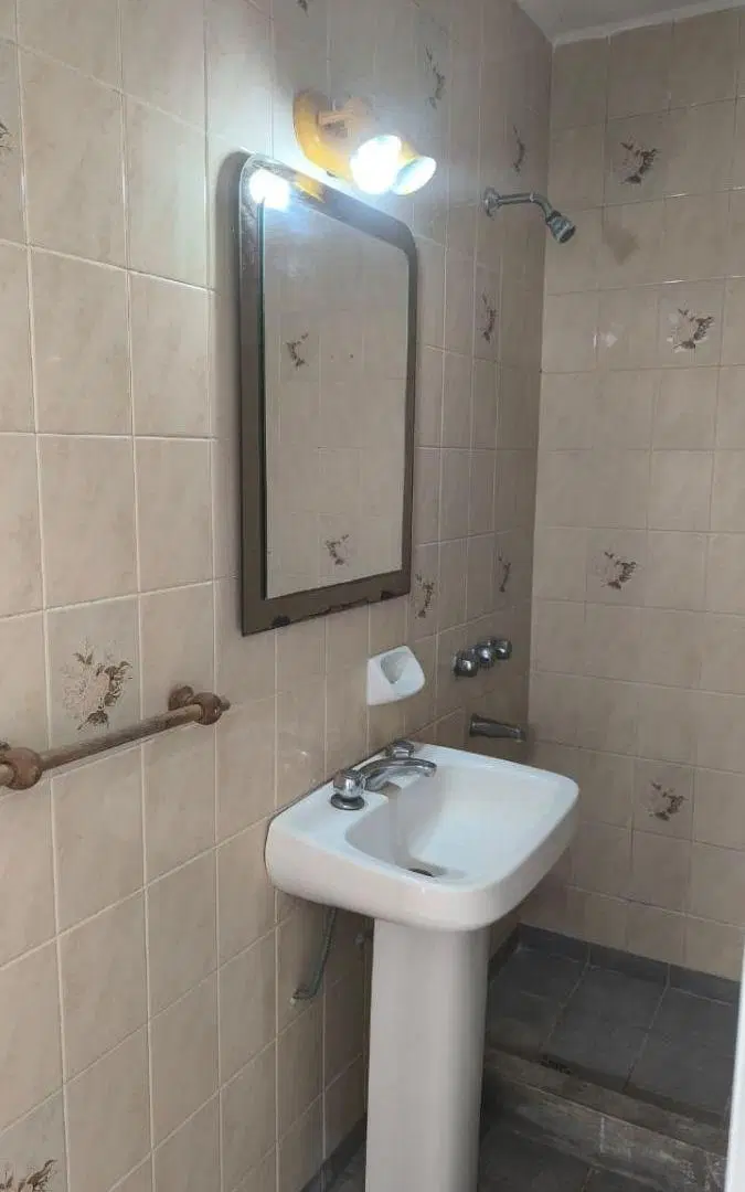 Alquiler Casa 3 Ambientes con Enorme Fondo Libre - Zona Plaza Azcuénaga 3
