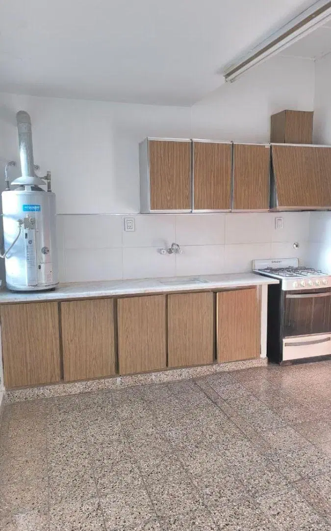 Alquiler Casa 3 Ambientes con Enorme Fondo Libre - Zona Plaza Azcuénaga 8