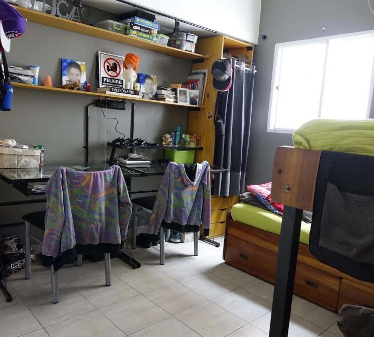 Foto de VENTA CASA DE TRES AMBIENTES EN LANUS, imagen 4