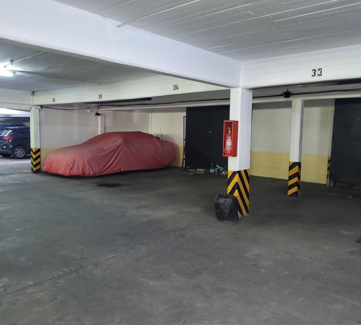 Foto de VENTA COCHERA EN WILDE, imagen 3
