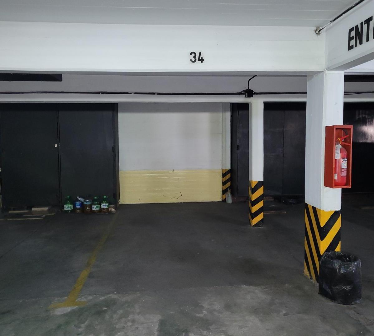 Foto de VENTA COCHERA EN WILDE, imagen 2