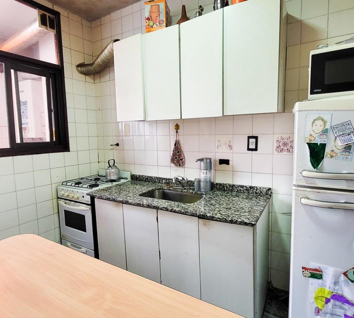 Foto de VENTA DEPARTAMENTO DE CUATRO AMBIENTES EN WILDE, imagen 2