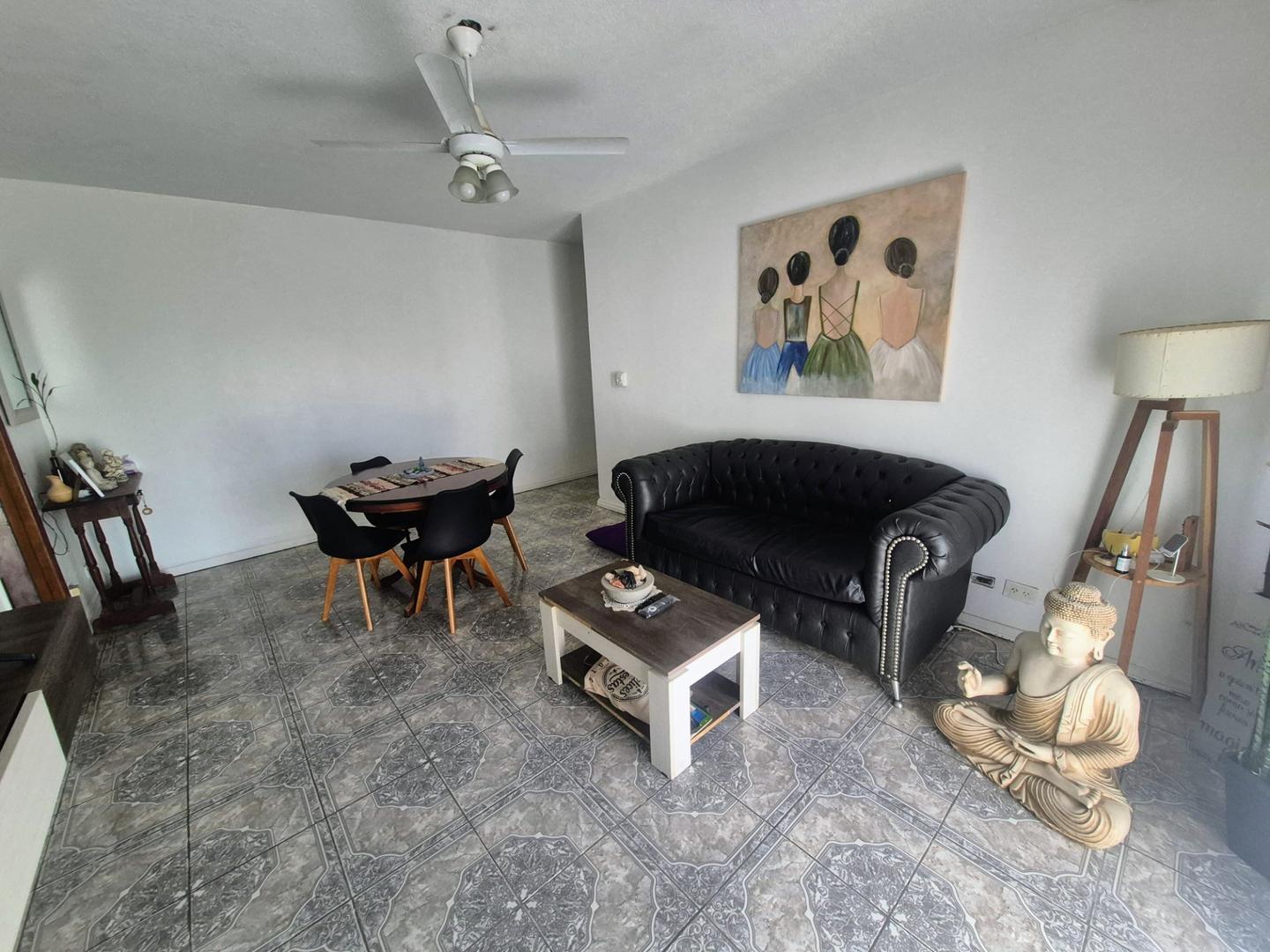 VENTA DEPARTAMENTO DE CUATRO AMBIENTES EN BARRIO CERRADO
