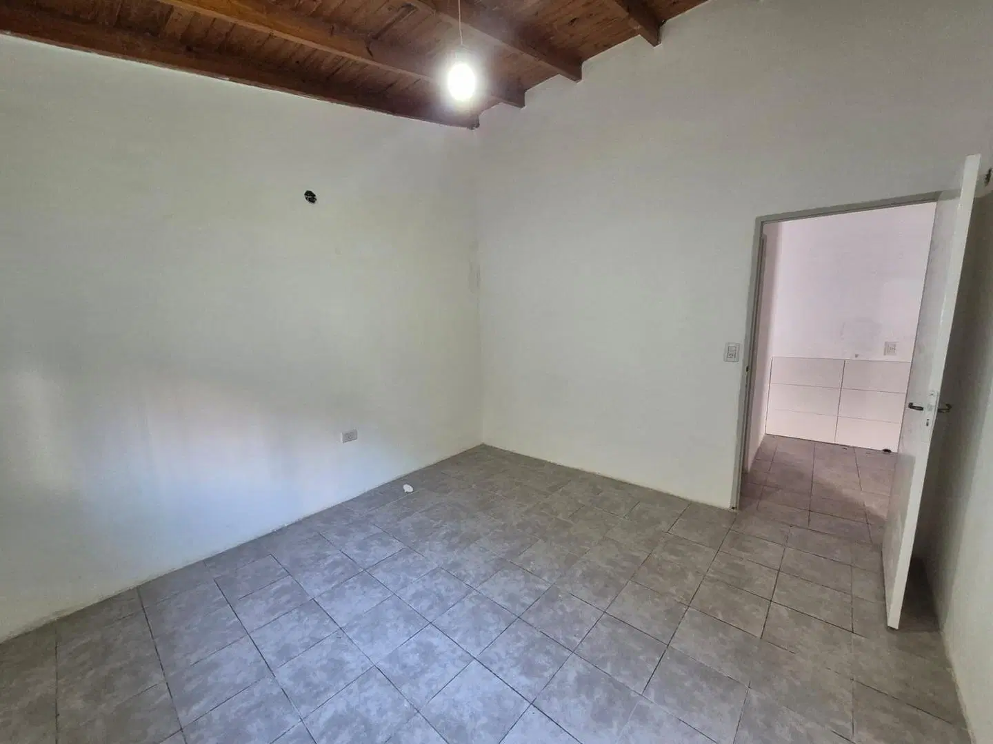 DEPARTAMENTO DE DOS AMBIENTES EN WILDE ESTE 4