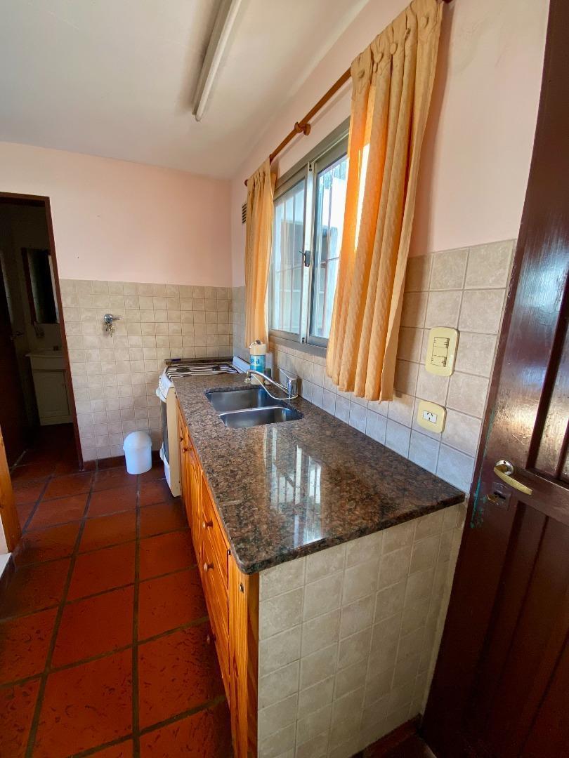 Foto de VENTA DEPARTAMENTO TIPO CASA EN WILDE CON ESPACIO GUARDAAUTO, imagen 5