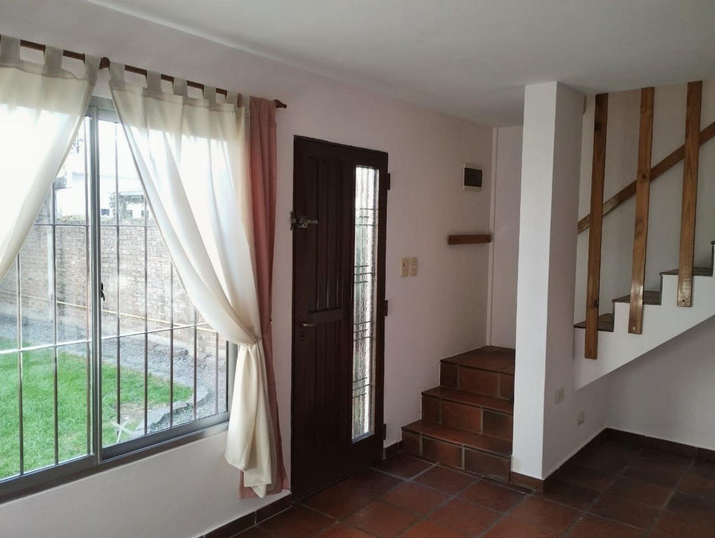Foto de VENTA DEPARTAMENTO TIPO CASA EN WILDE CON ESPACIO GUARDAAUTO, imagen 4