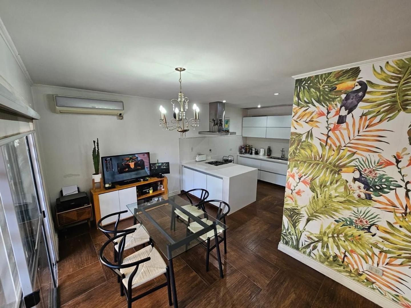 Foto de VENTA CASA DE 4 AMBIENTES A METROS DE AV MITRE, imagen 1