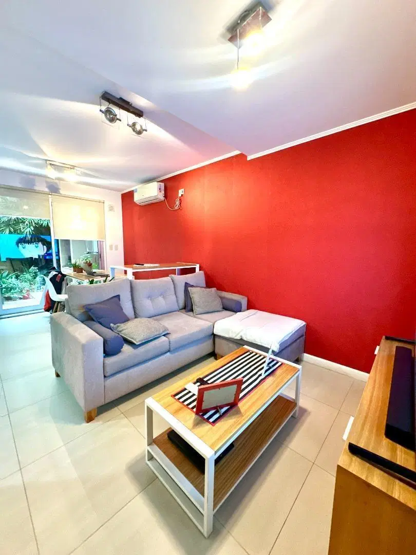 VENTA - Departamento 2 ham con patio y cochera 2