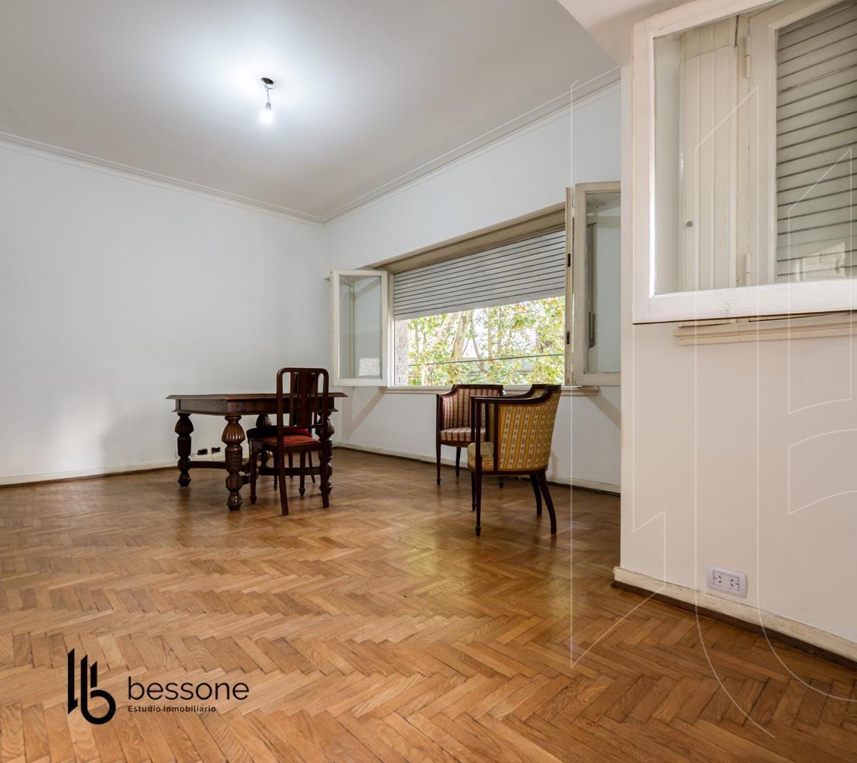 Casa en Plaza Mitre 1