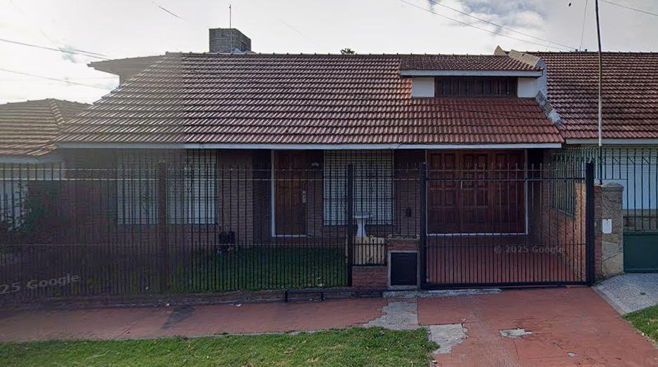 Casa en Punta mogotes 4 ambientes