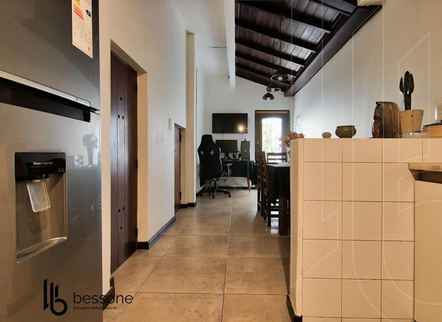 Chalet 5 ambientes reciclado + Departamento Planta Alta Lote Propio Plaza Mitre 3