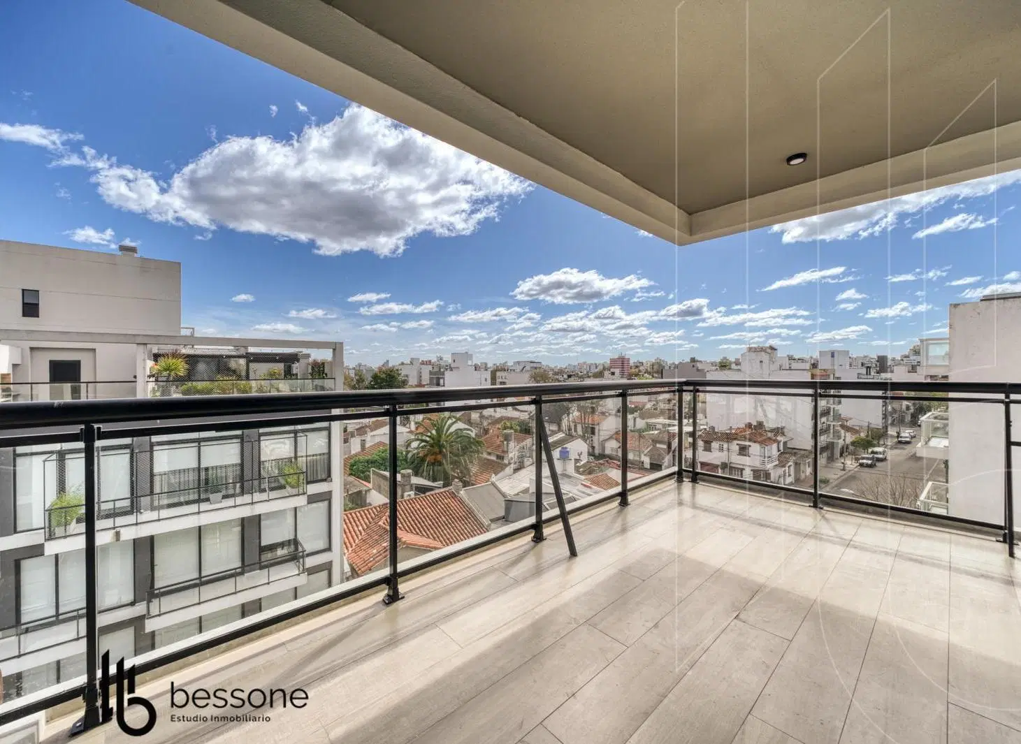 Departamento en Chauvin con terraza propia cochera y baulera 3