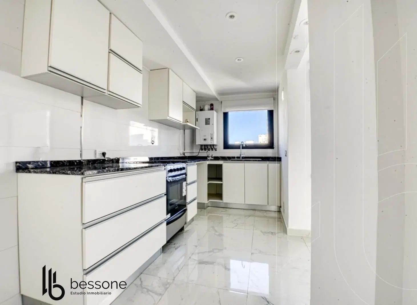 Departamento 3 ambientes en la perla con Cochera y Amenities 3