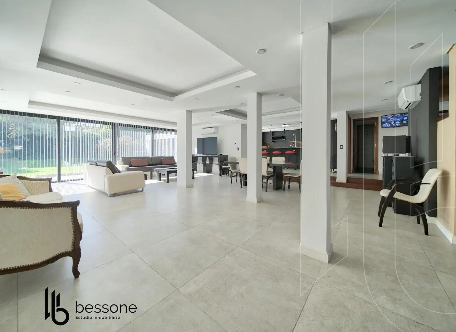 Residencia de Diseño Moderno en Parque Luro 5