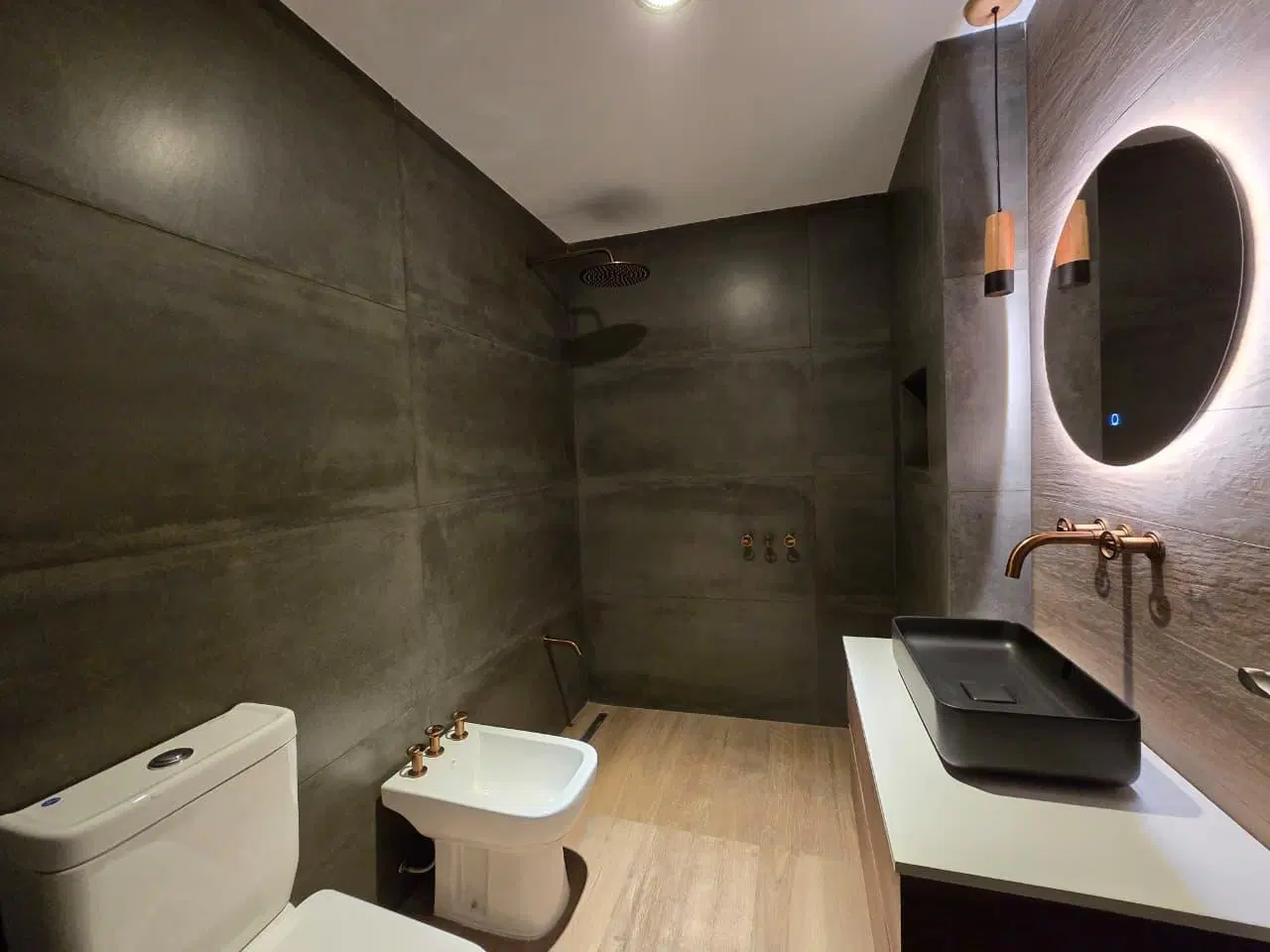 Casa íntegramente reciclada en San José 5