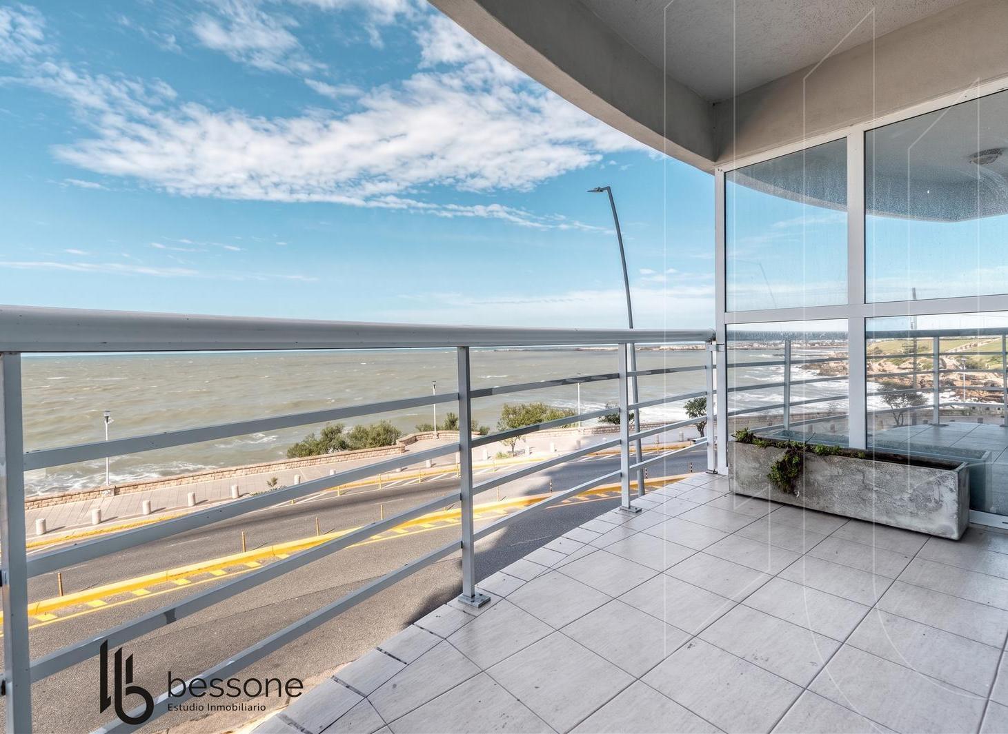 Departamento 4 amb frente al mar