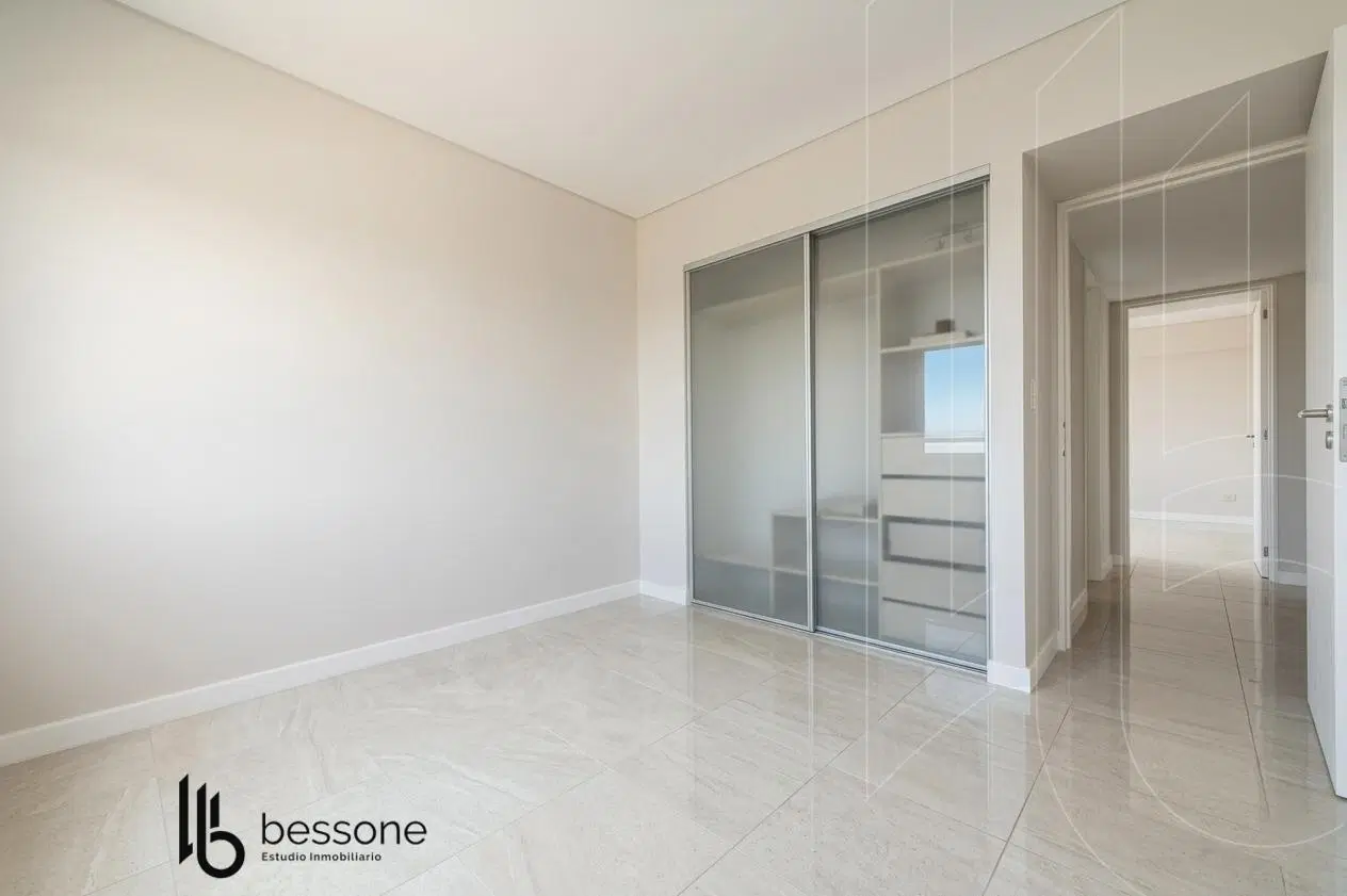 Departamento en  Playa Grande 5