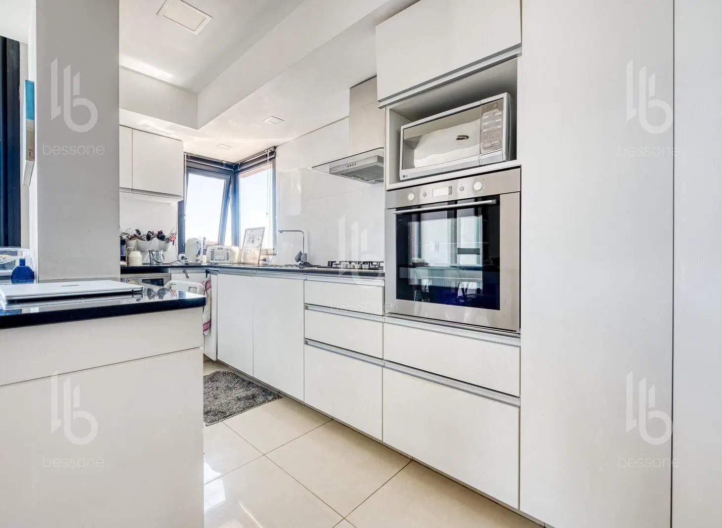 Departamento en Plaza Mitre 8
