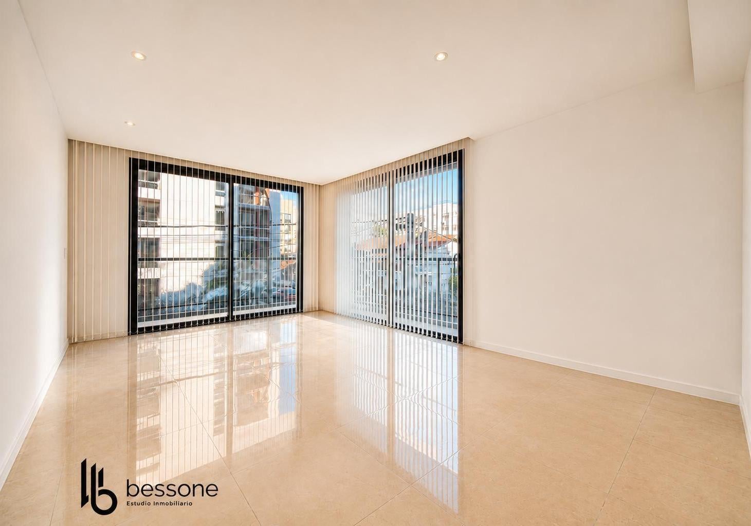 Departamento 3 Ambientes - Cochera en Guemes