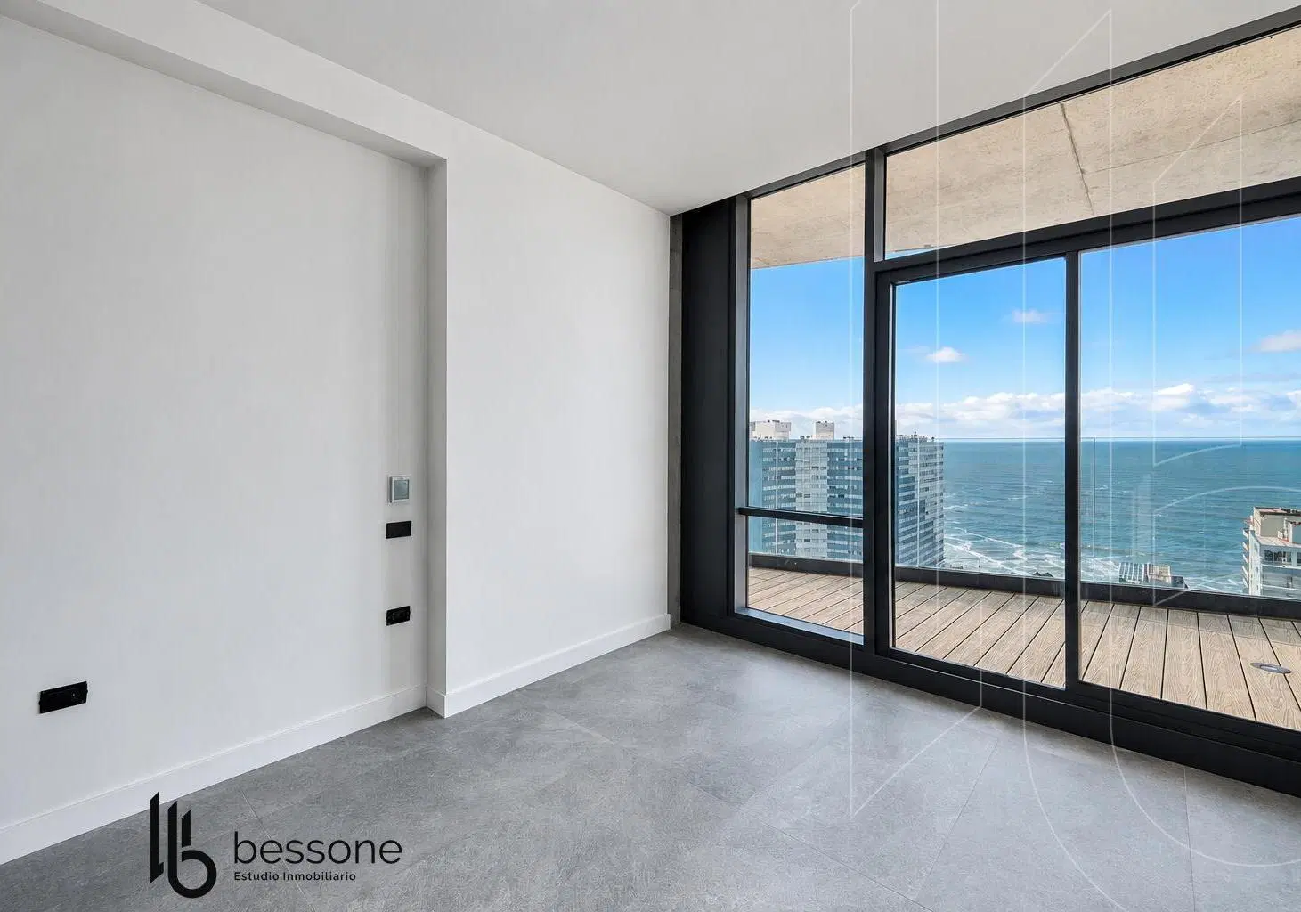 Departamento en Varese 4