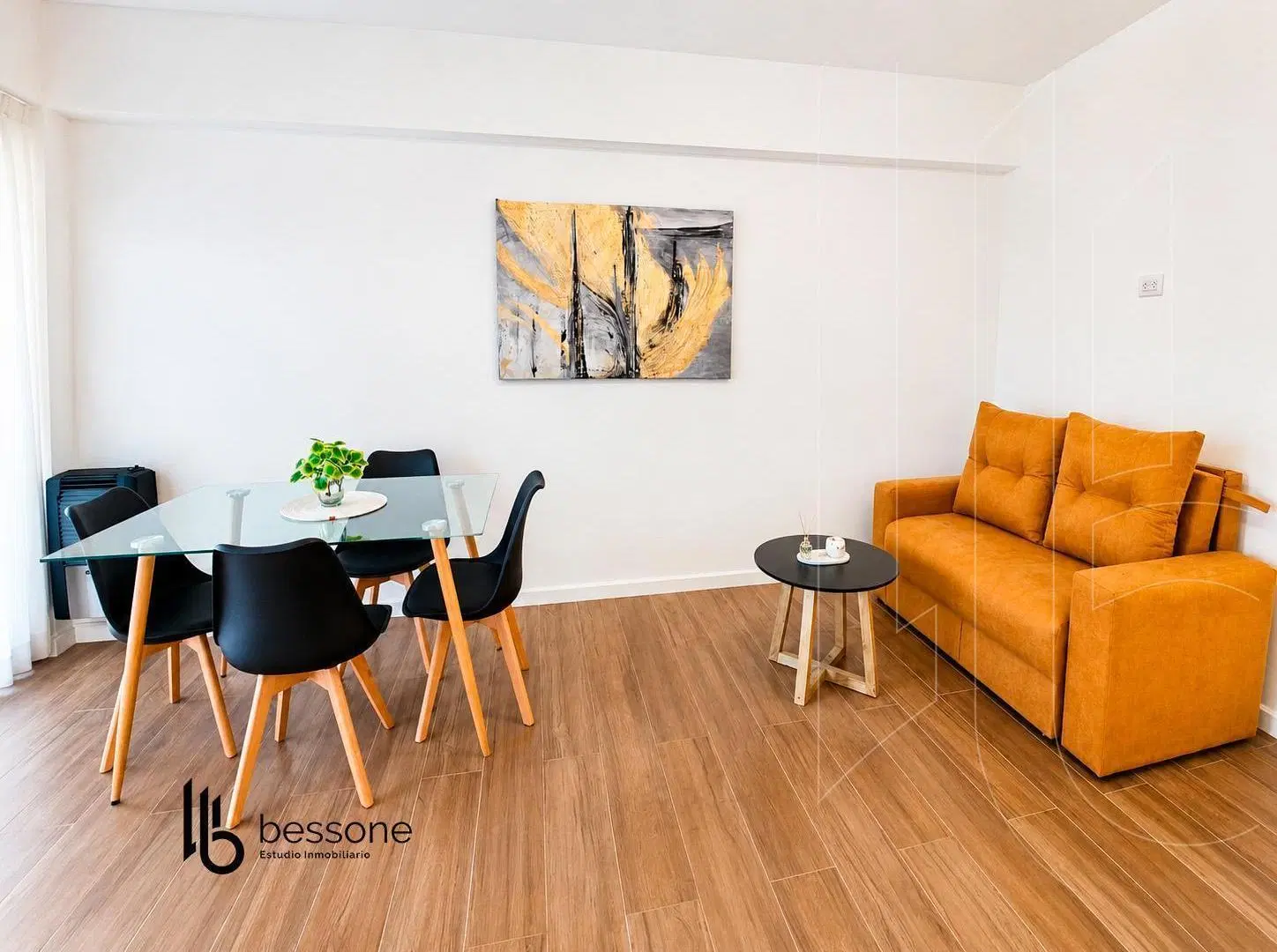 Departamento con Balcon y Parrilla en Plaza Colon 2