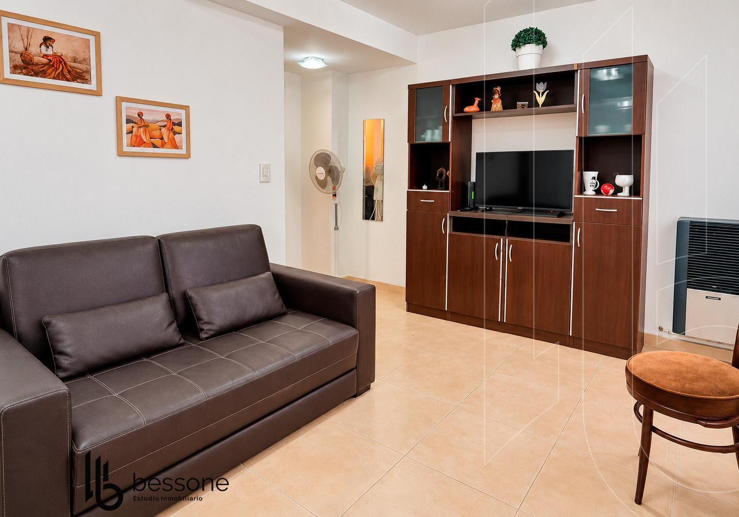 Foto de PH 2 Ambientes Con Patio Reciclado En Suite La Perla, imagen 2