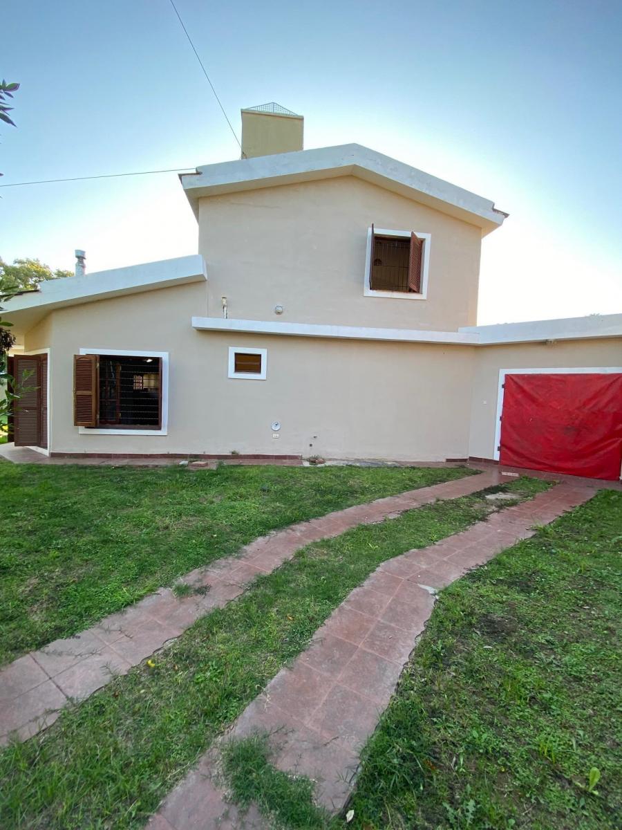 Venta Gran Casa 2 Dorm. Apta Credito - Colonia Caroya - Jardin - Cochera - Patio 3