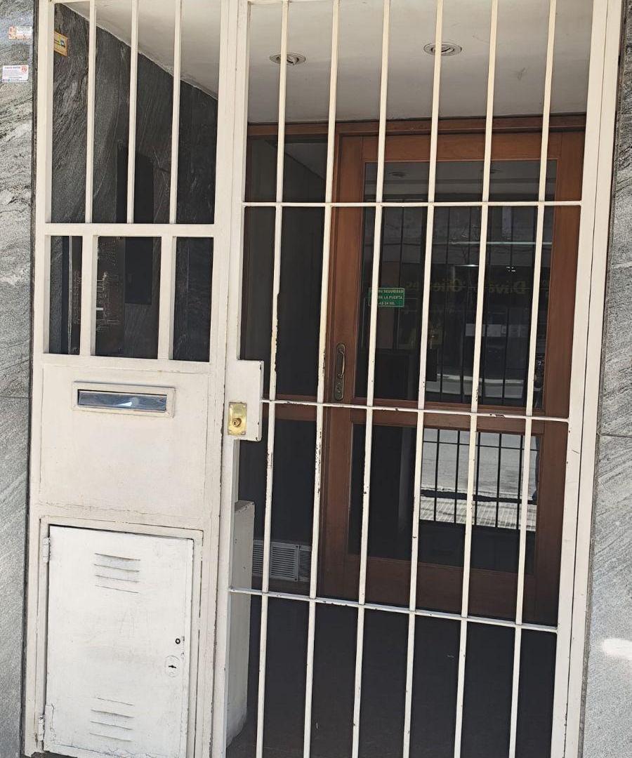 Foto de Departamento de 1 Dormitorio - Entre Ríos 1524, imagen 2