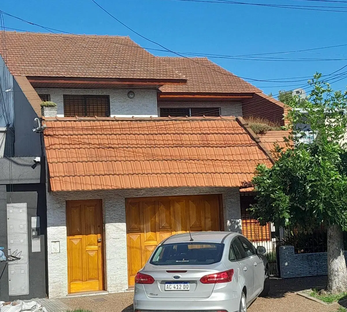 Casa 6 Ambientes con Gran Jardín, Quincho y Parrilla 4
